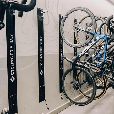 Готель Ultonia Жерона