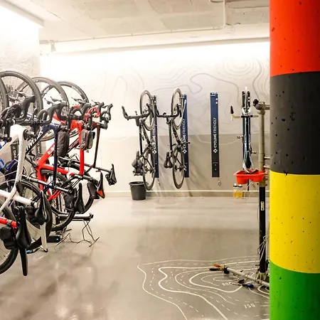 Ultonia Жерона