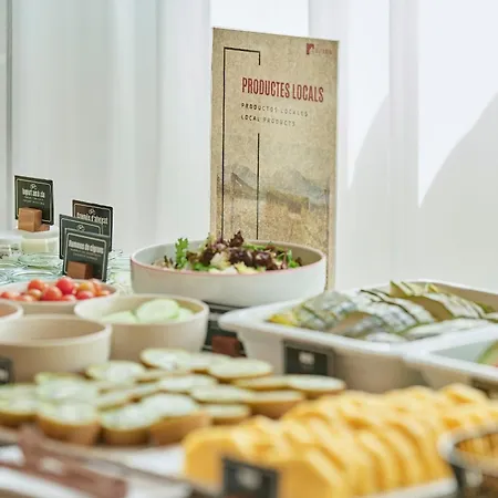 Ultonia Готель 3*