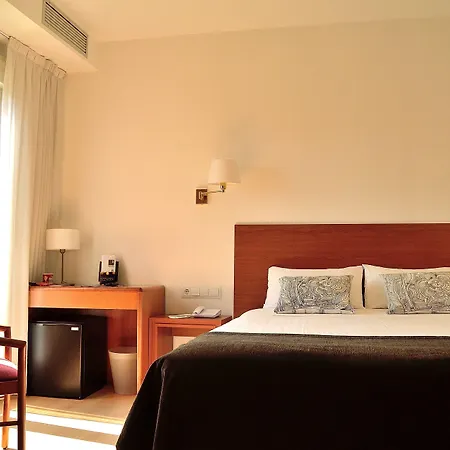 Ultonia Жерона