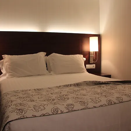 Ultonia Жерона