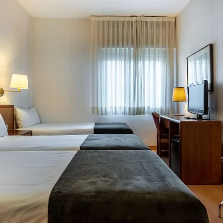 Готель Ultonia Жерона