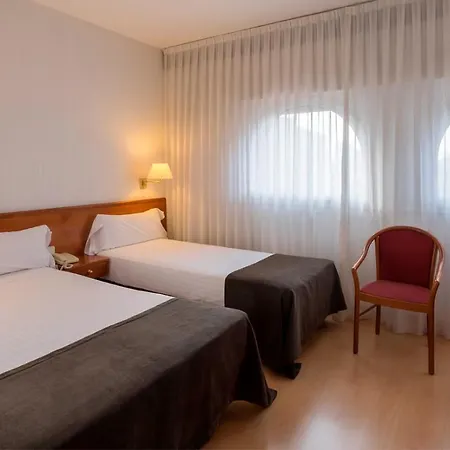 Ultonia Szálloda 3*