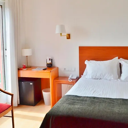 Готель Ultonia Жерона