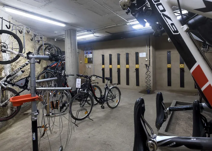 Ultonia خيرونا