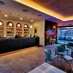 Hotel Ultonia 3*